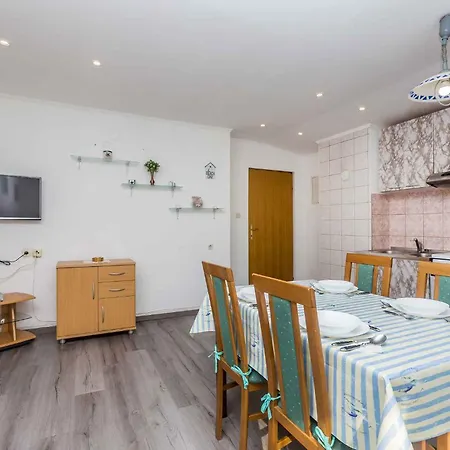In - Insel Krk 41815 Apartman *